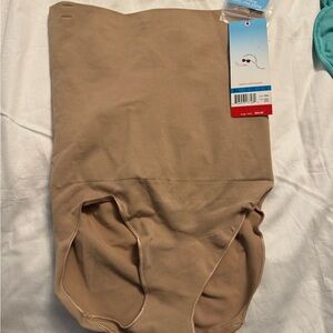 Nwt spanx high waist panty